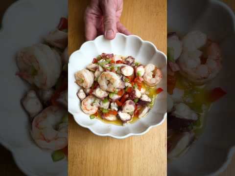 Salpicón de pulpo y gambas #salpicondemarisco #recetas #recetasfaciles #viralshorts #pulpo