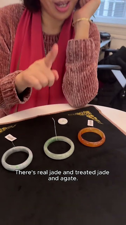 Tell the difference between fake and real jade in seconds! Our jade expert explains! #jade #jadeite