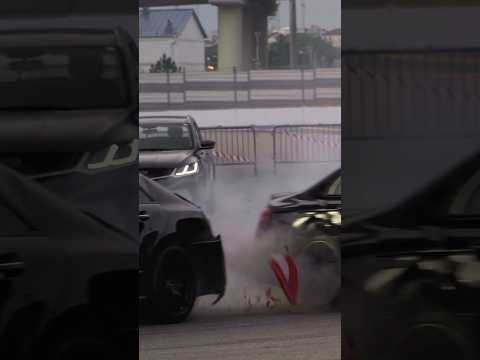 Видео: Момент удара Асхаба тамаева в машину Ахмеда