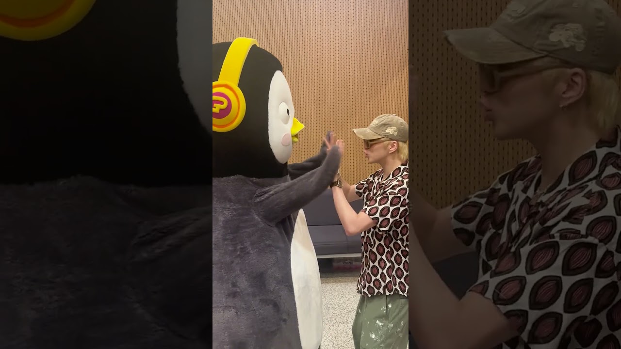 위너 승윤선배님과 본능적으로 도전! #펭수 #자이언트펭귄 #pengsoo #콩국수 #콩국수챌린지 #kong_guksu #강승윤 #kangseungyoon #WINNER