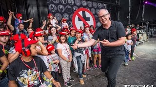 Bad Religion - Atomic Garden (ft. Resukids) (Live at Resurrection Fest 2016, Spain)