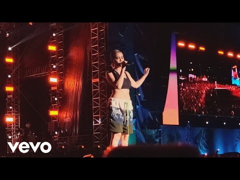Agnes Monica - Matahariku ( Lirik / Video )