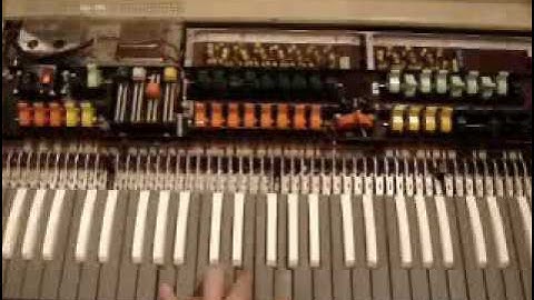 The topless Farfisa Professional Demo