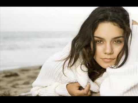 Vanessa Hudgens (+) Drive