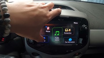 How to Find and Manage Phone Settings in Toyota Aygo II ( 2014 – 2021 )  - Control Smartphone