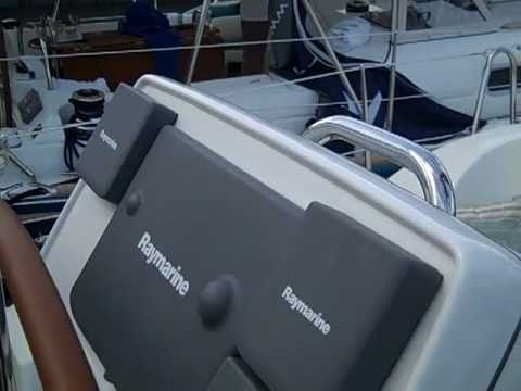 Jeanneau 36 i (Injected Molding) Sailboat Video Walkthrough By: Ian Van Tuyl