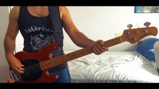 Iron Maiden - Wasted Years (bass cover)