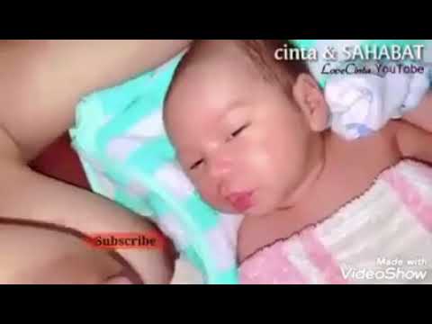 KUMPULAN VIDEO MAMA MUDA MENYUSUI BAYINYA