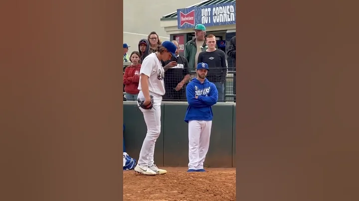 Dodgers Prospects: Maddux Bruns warming up