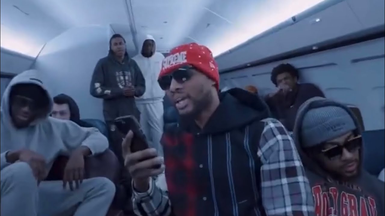 Damian Lillard goes viral for rap, music video from plane amid Blazers  grounded flight due to blizzard