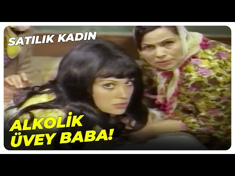 Kızın Gece Yarısı Heriflerle Sokaklarda Yürüyor! | Satılık Kadın Feri Cansel Eski Türk Filmi