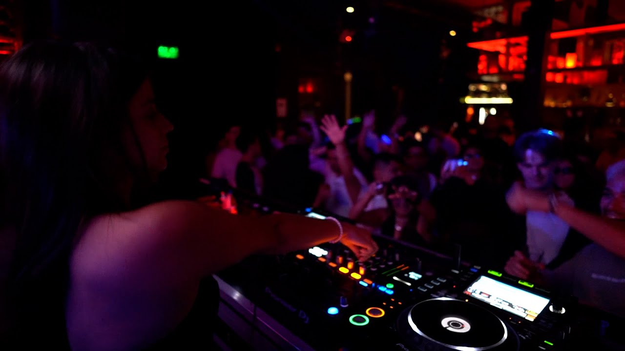 Beck VM @Bizarro - Lima, Perú