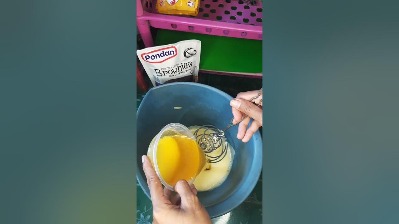 BROWNIES PONDAN KUKUS