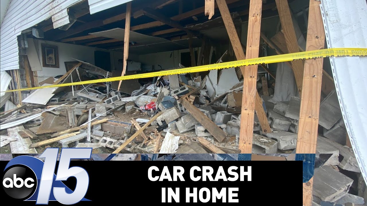 Car crashes into home for second time - YouTube