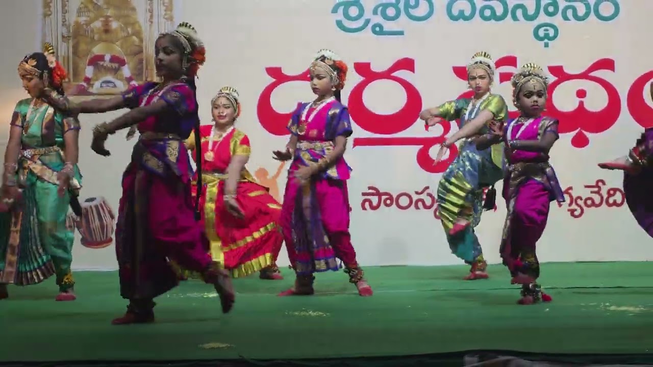 Hanvika @Srisailam _ Shambo shiva - kuchipudi