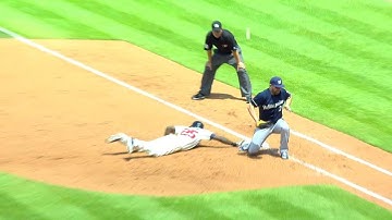 MIL@ATL: Maybin reaches second on errant pickoff