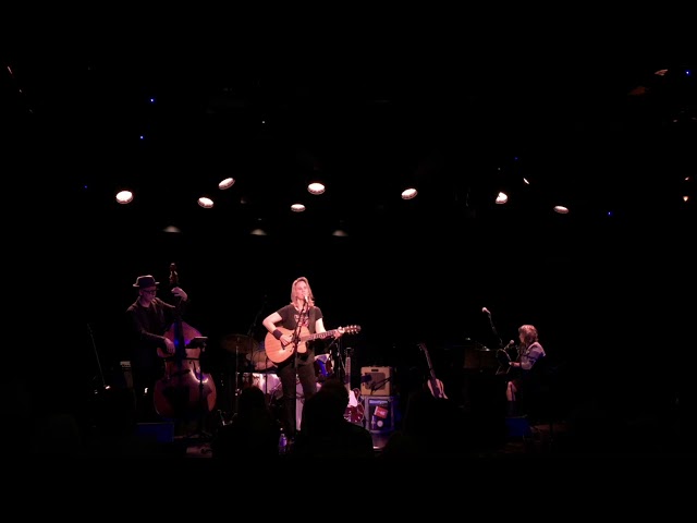 Lynne Hanson - Counting Heartbeats