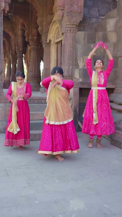 Mohe Rang do laal easy dance for holi | #shorts #holi #holidance