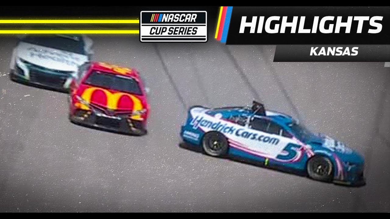 Tyler Reddick turns Kyle Larson early at Kansas Speedway | NASCAR