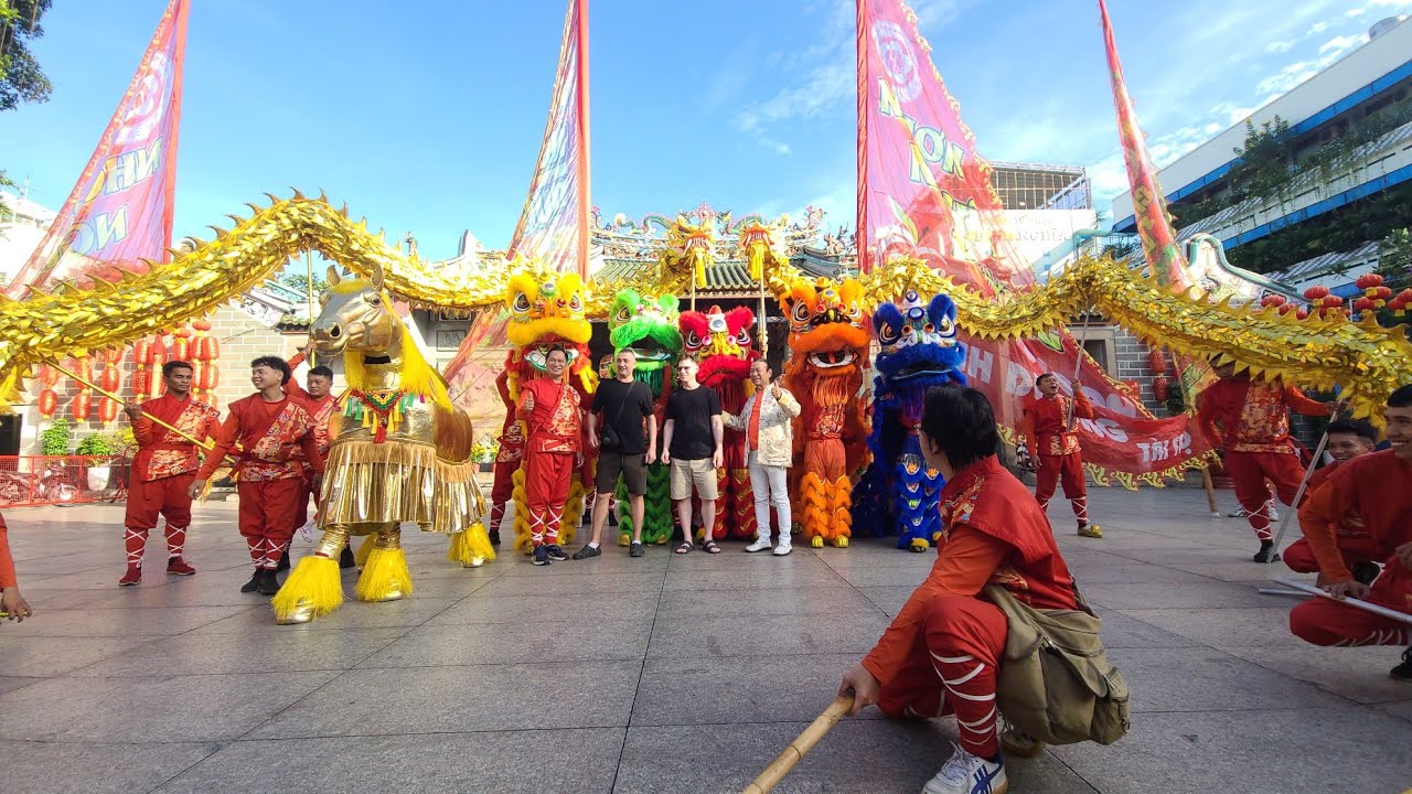 Sáng 29 Tết Bính Ngọ, Đoàn NHƠN NGHĨA ĐƯỜNG cúng chùa tại Hội Quán Ôn Lăng và Hội Quán Nghĩa An