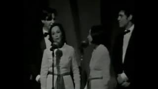 Sabiá - Cynara e Cybele (Chico Buarque e Tom Jobim) - 1968