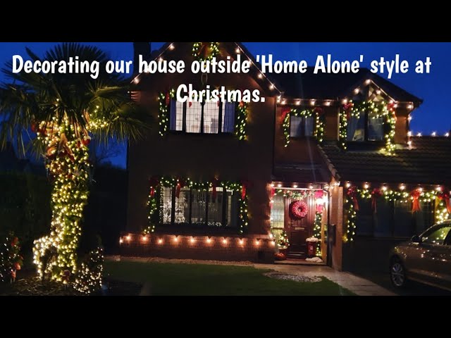 Decorating The Outside Of Our House Home Alone Style For Christmas You - Home Alone Decorations