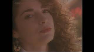Download Lagu Gloria Estefan - Here We Are MP3 Download Lagu Gloria Estefan - Here We Are MP3