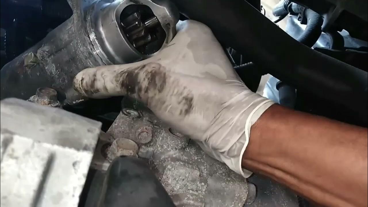 HONDA CRV ONLY MAKES CLICKING SOUND WHEN TRYING TO START ENGINE