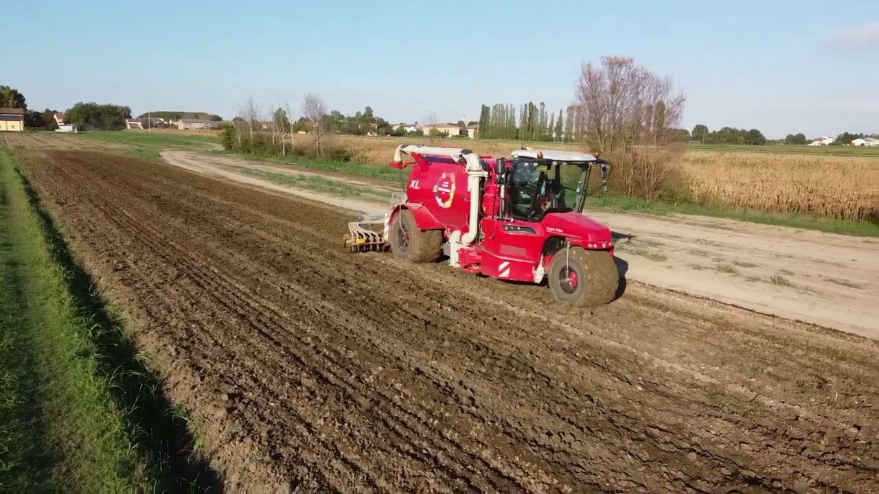 Interramento reflui 2022 / Soc. agr. Biagi Romeo e agromeccanica Finardi / Vervaet Hydro Trike