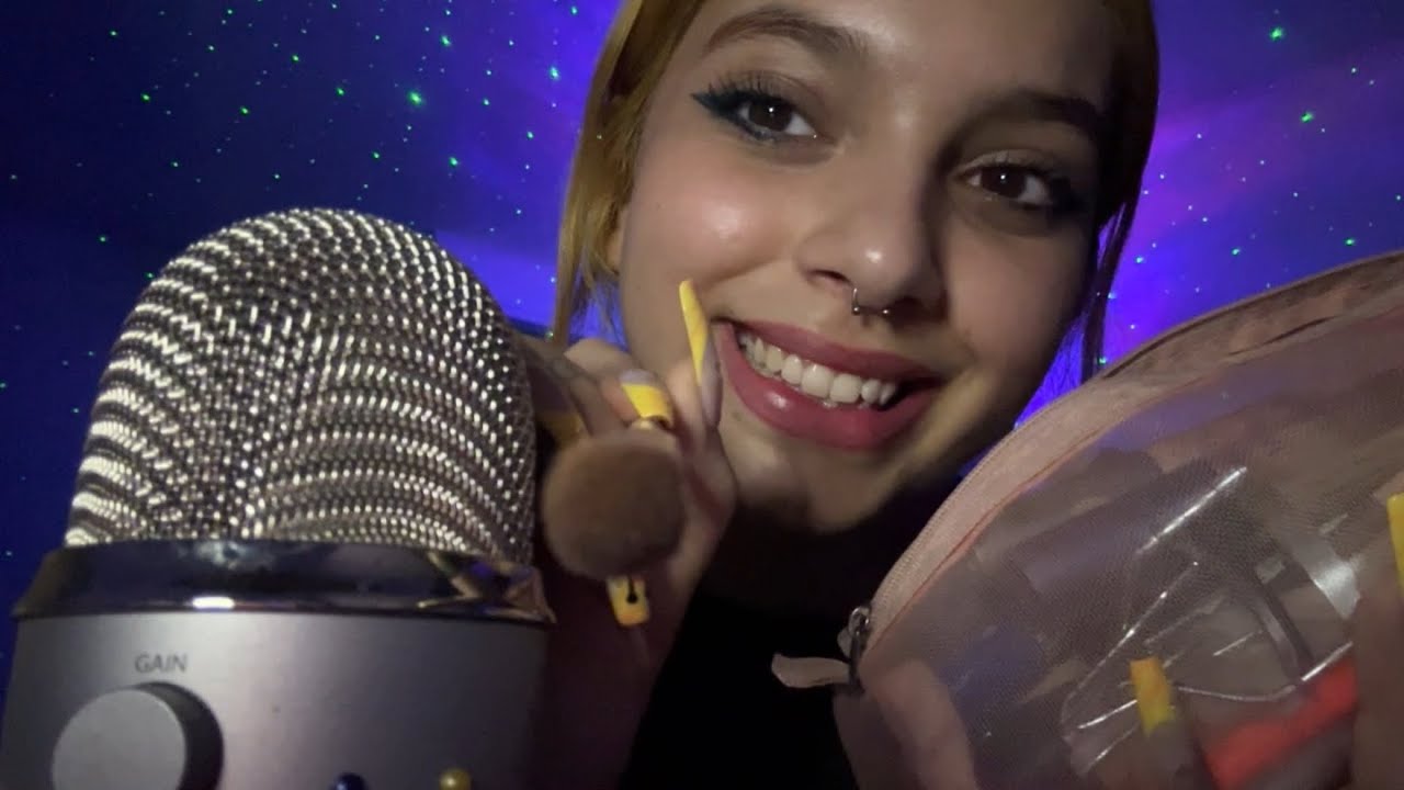 ASMR TE MAQUILLO| ROLPLAY para DORMIR| Atención personal| SOFIWI