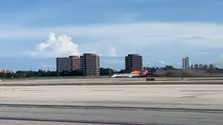 Cellphone video captures jetliner skidding across MIA tarmac