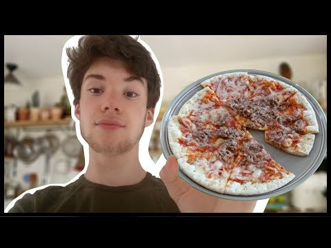 Vidéo: Comment Faire Cuire Une Pizza Au Micro-ondes