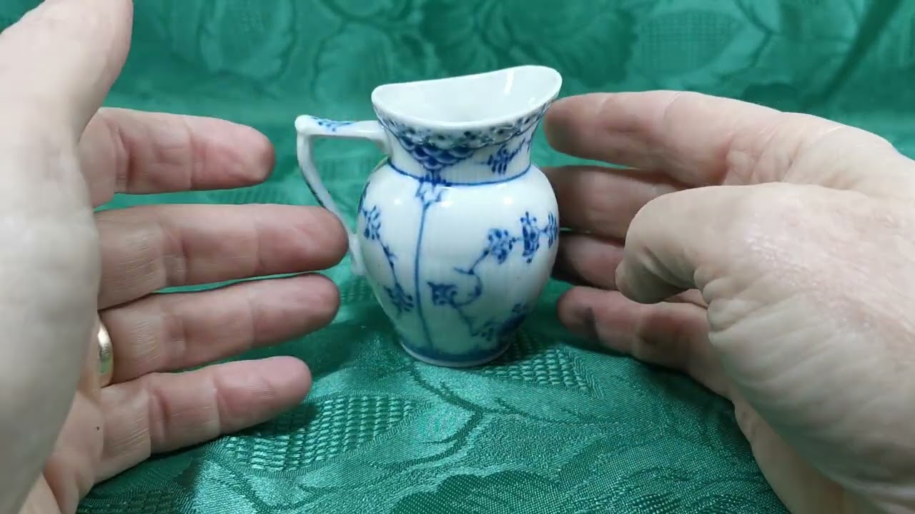 Royal Copenhagen Denmark 1/521 Blue and White China Cream Jug