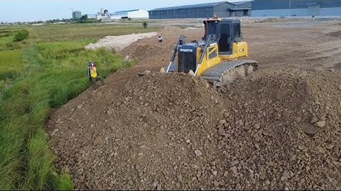 Amazing Landfill Task Using Shantui DH17C3 Dozer Push Stone into Flood Block with Dump Truck !!!