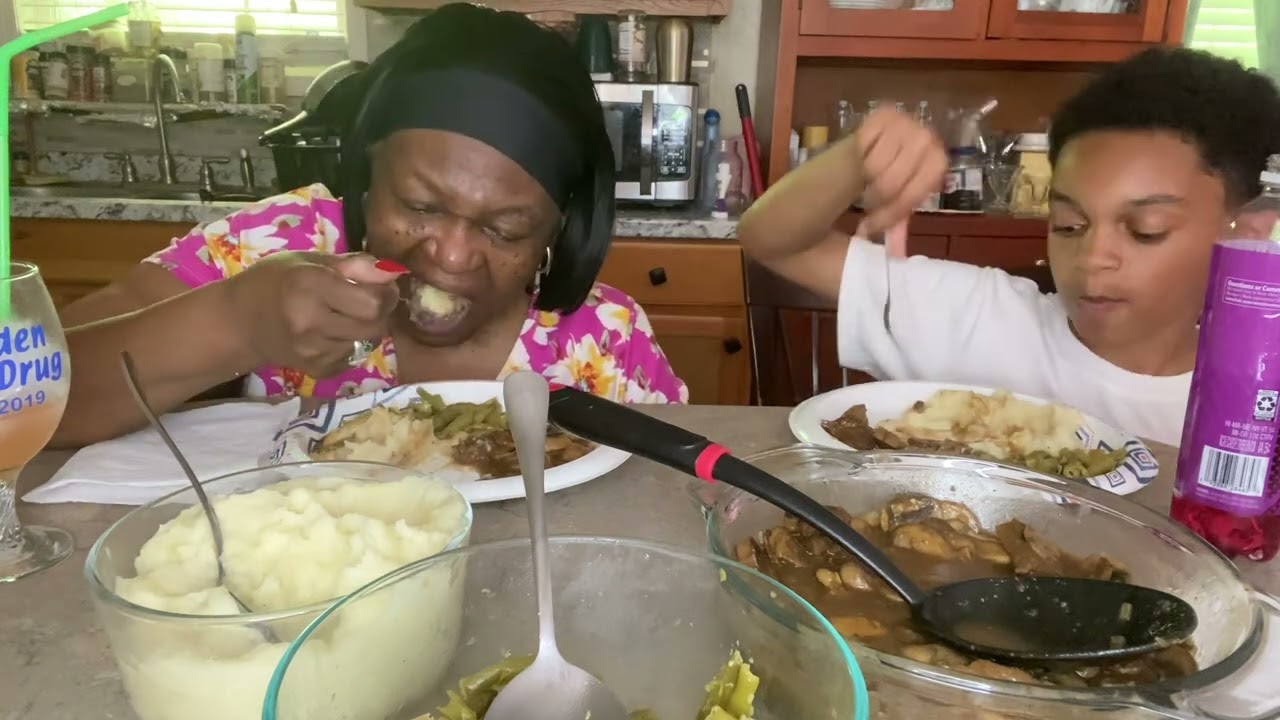 Today we’re having a green beans, mashed potatoes, steak, and mushrooms on gravy