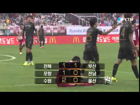 '이동국 골' 전북, 부산과 무승부...위태로운 선두 / YTN