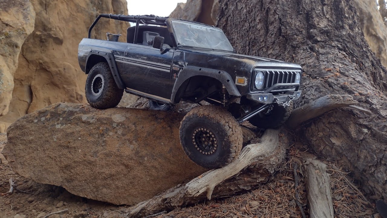 Redcat Gen 8 Axe slow creeping crawling!! - YouTube