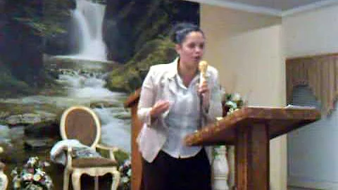 Hermana Trinidad Aquino Predicando pt.2