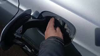 How to Fill the Gas Tank – Ford Fusion (2013–2020) | Fuel Door & Easy Fuel System