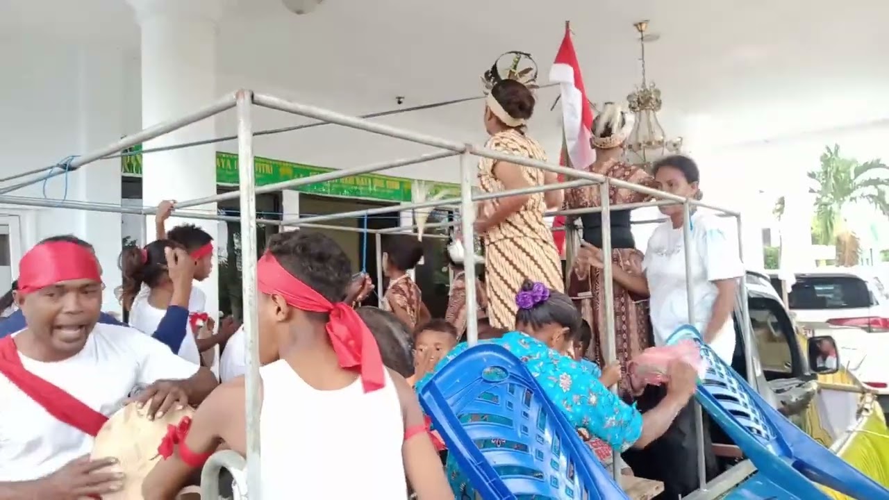 Nyanyian Adat Suku ARU