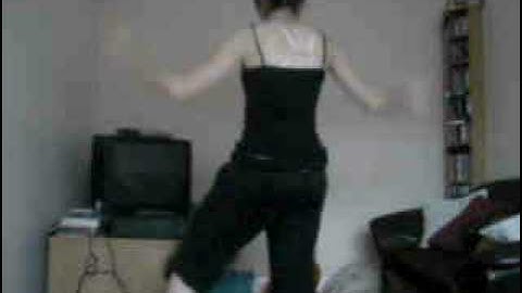 Re: Alesha Dixon - The Boy Does Nothing [OFFICIAL VIDEO]