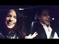 Selena Gómez & David Henrie Cena Romantica y Canto en Auto