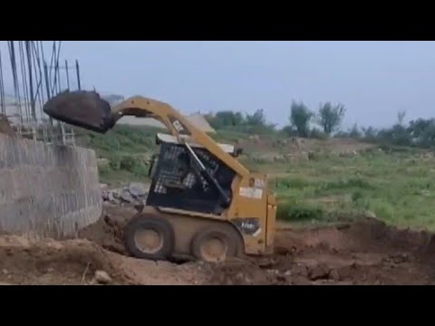 لما الشغل يصير تحدي حقيقي شيول كتربلر ببكات معدات ثقيله