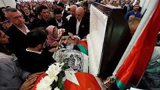 تشييع جثمان الكاتب الأردني ناهض حتّر بعد ثلاثة أيام على اغتياله