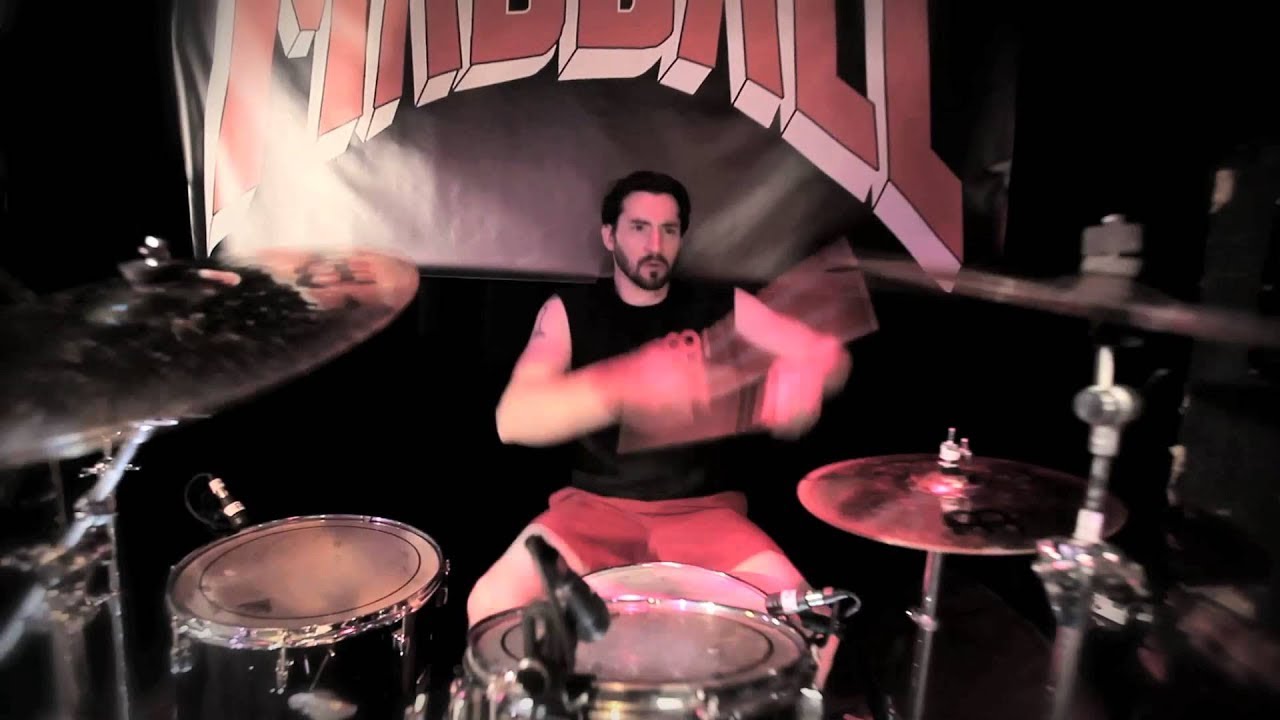 MADBALL - Born Strong (OFFICIAL VIDEO) akkoorden