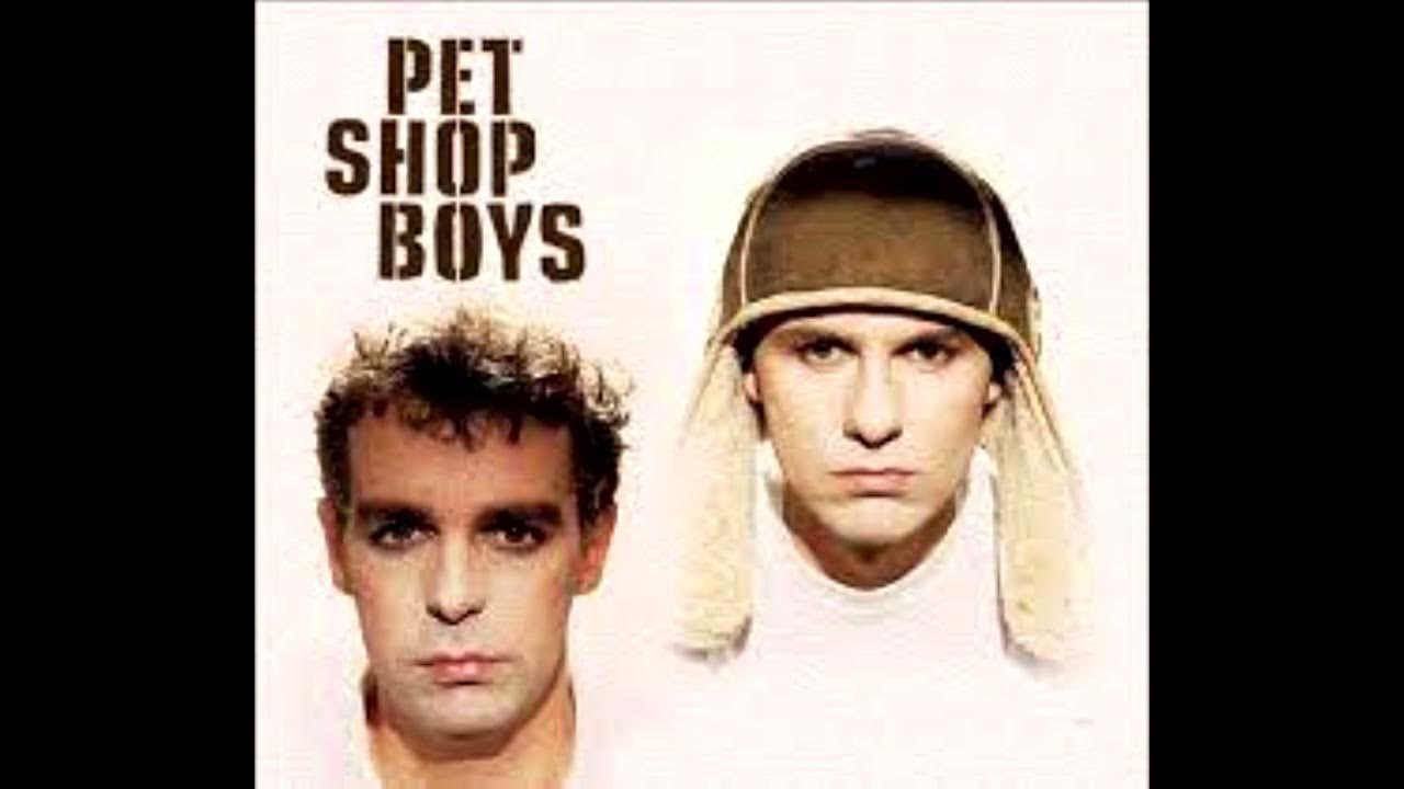 Pet shop boys на русском. Pet shop boys. Группа Pet shop boys. Солист пет шоп бойс. Pet shop boys обложки альбомов.