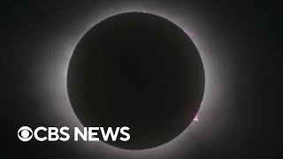Solar eclipse reaches totality in Mazatlán, Mexico