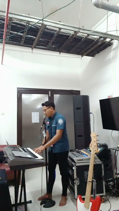 Sal Priadi - Ikat Aku Di Tulang Belikatmu (Short)