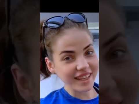 اجمل لاعبه كره طائره