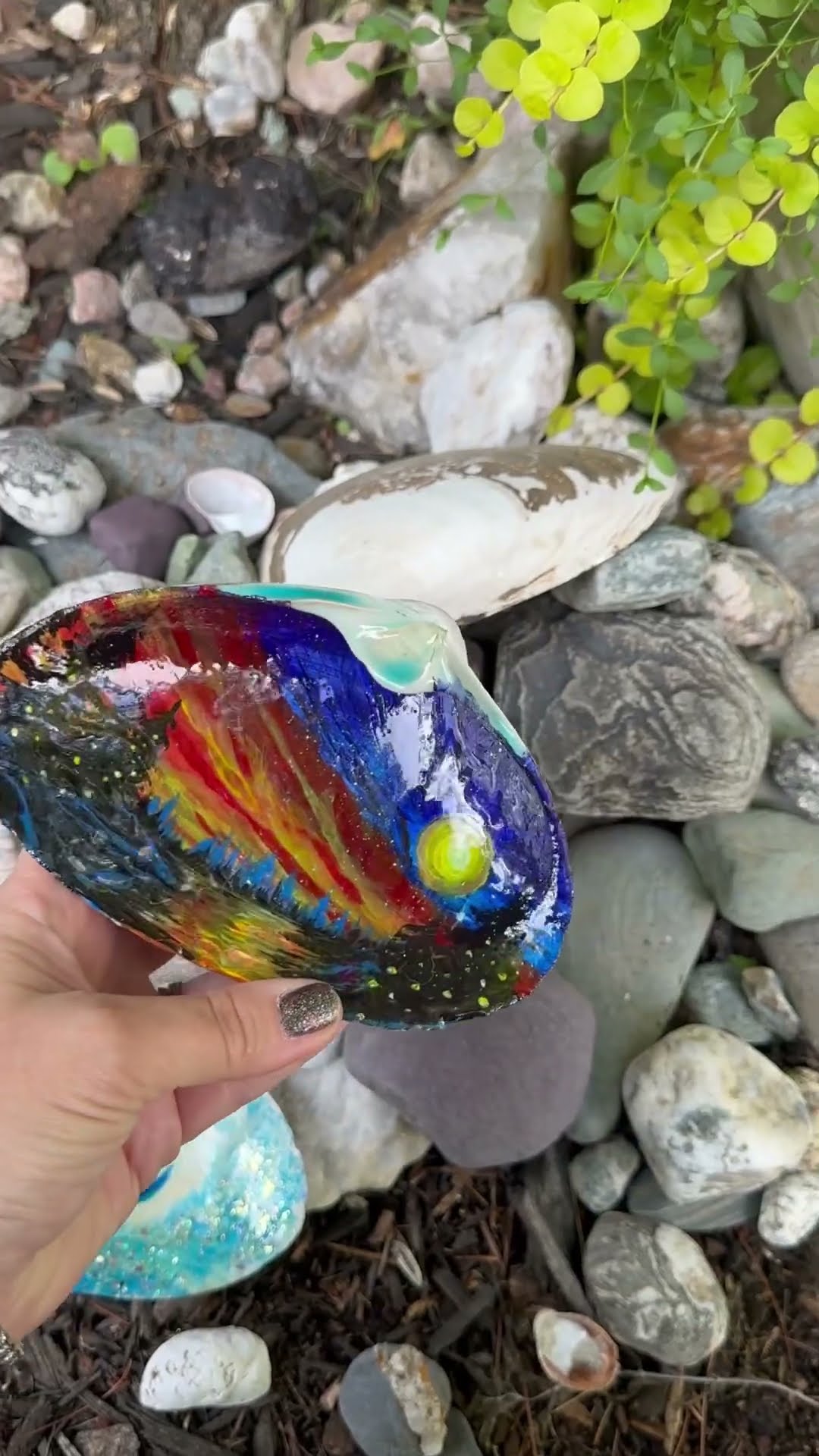 Hand painted natural sea shells from Maine. Acrylic paint and resin ...